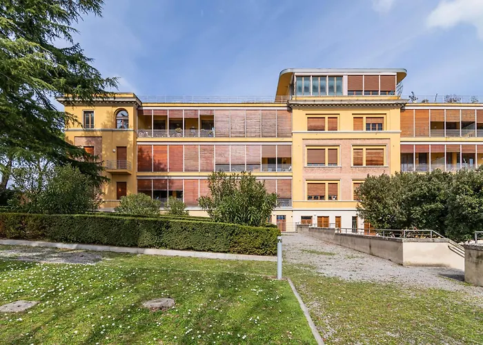 Guesthost - Porta Tufi Luxury With Parking * Siena