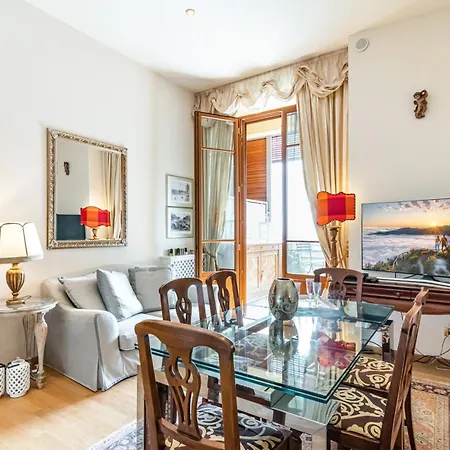Guesthost - Porta Tufi Luxury With Parking *