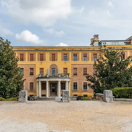 Porta Tufi Luxury With Private Parking! Apartament Siena