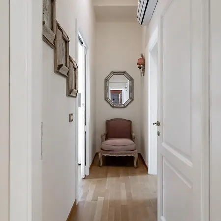 Porta Tufi Luxury With Private Parking! Apartament *