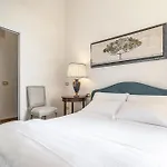 Guesthost - Porta Tufi Luxury With Parking 아파트 시에나