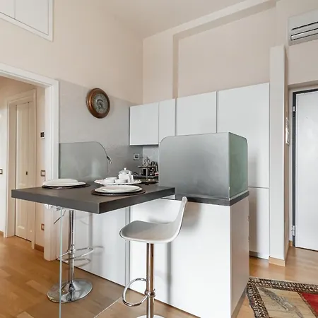 Guesthost - Porta Tufi Luxury With Parking *