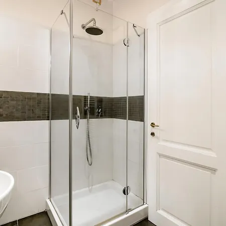 Porta Tufi Luxury With Private Parking!