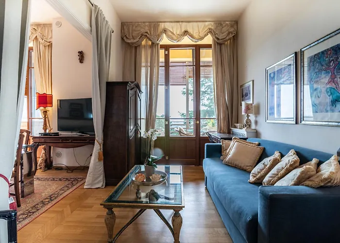 Daire Guesthost - Porta Tufi Luxury With Parking Siena