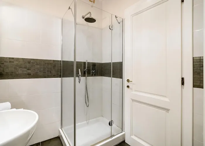 Guesthost - Porta Tufi Luxury With Parking